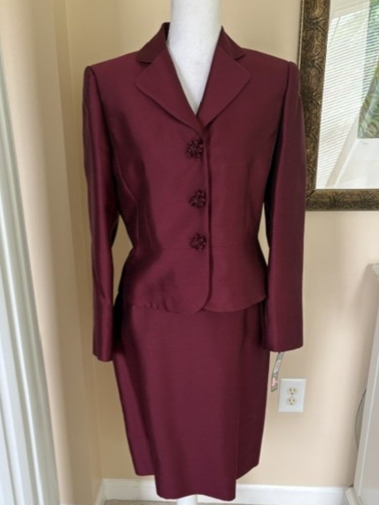 Nwt Tahari Special Occasion Suit